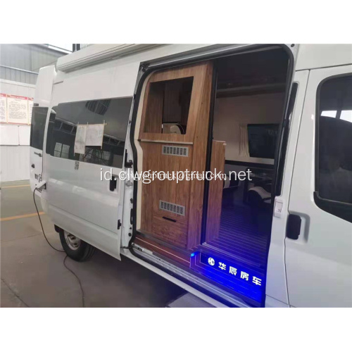 Tempat tidur belakang Ford Motorhome dan karavan